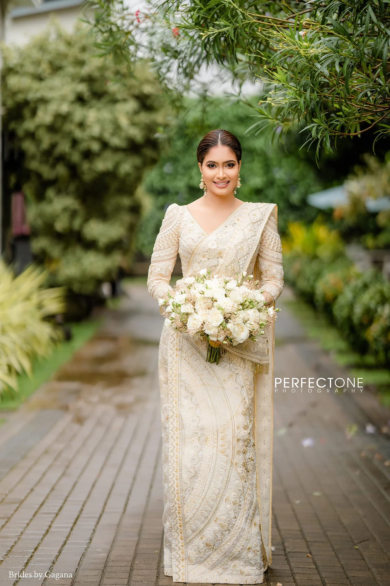 Classic Pintharu bridal couture
